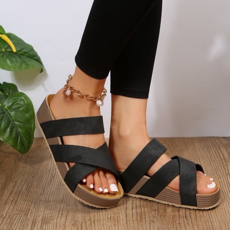 Women's Woven Cross Strap Summer Flat Platform Beach Sandals Casual