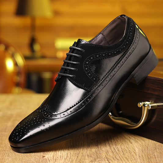 Men's two-tone brogue Oxford shoes with wingtip design in black and brown, stylish formal men's shoes from LAKD.