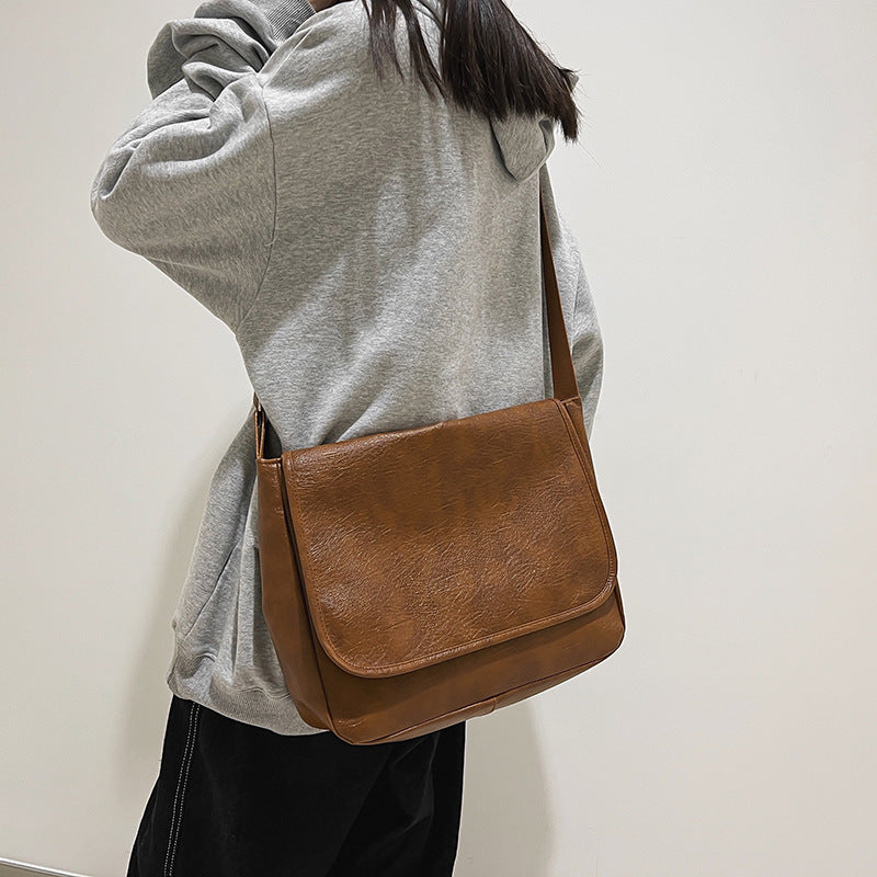 Men's British Style Simple Vintage PU Leather Messenger Bag - LAKD London