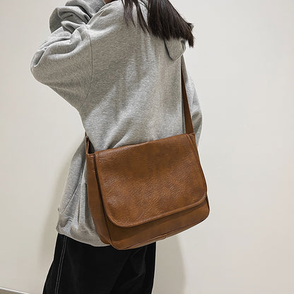 Men's British Style Simple Vintage PU Leather Messenger Bag - LAKD London