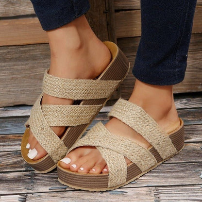 Women's Woven Cross Strap Summer Flat Platform Beach Sandals Casual